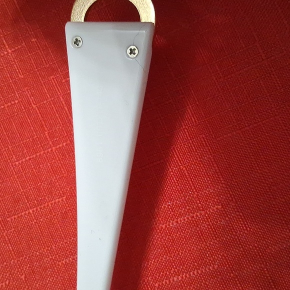 NOT QUITE FAMOUS SUNGLASSES - Picture 7 of 7